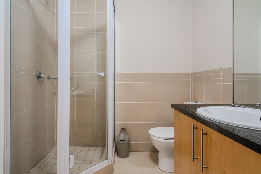 2 Bedroom Property for Sale in Sea Point Western Cape